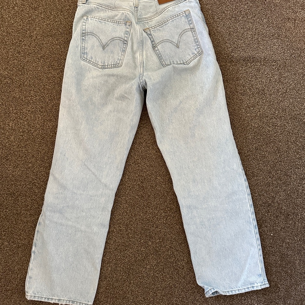 Levi's Light Wash Ribcage Straight Leg Jeans